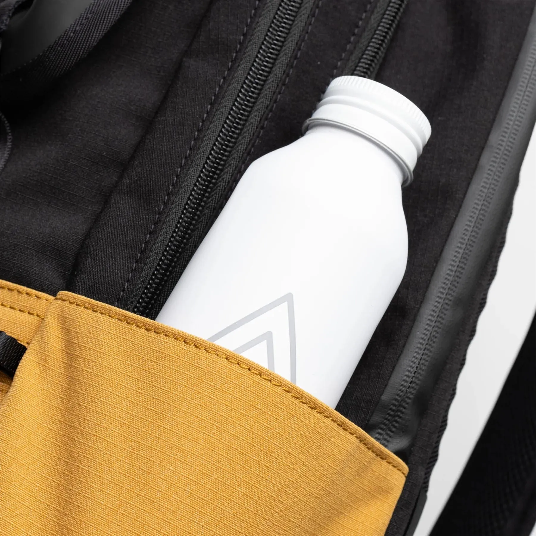A2 Backpack R Black/Wheat - 2024