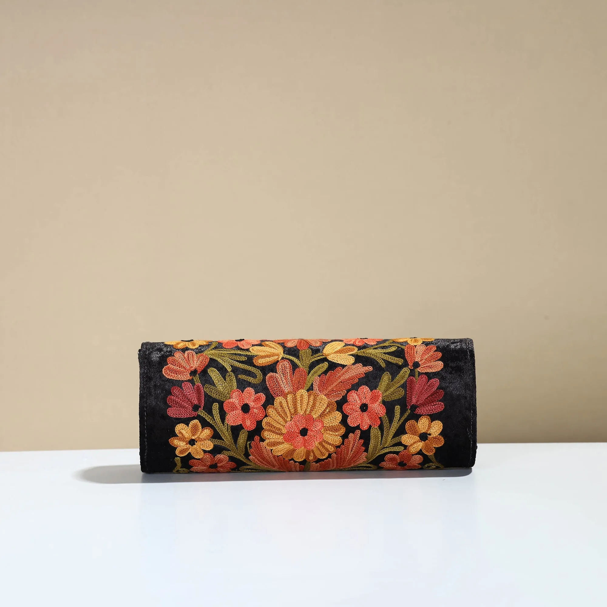 Authentic Kashmiri Crewel Embroidery Velvet Clutch 44
