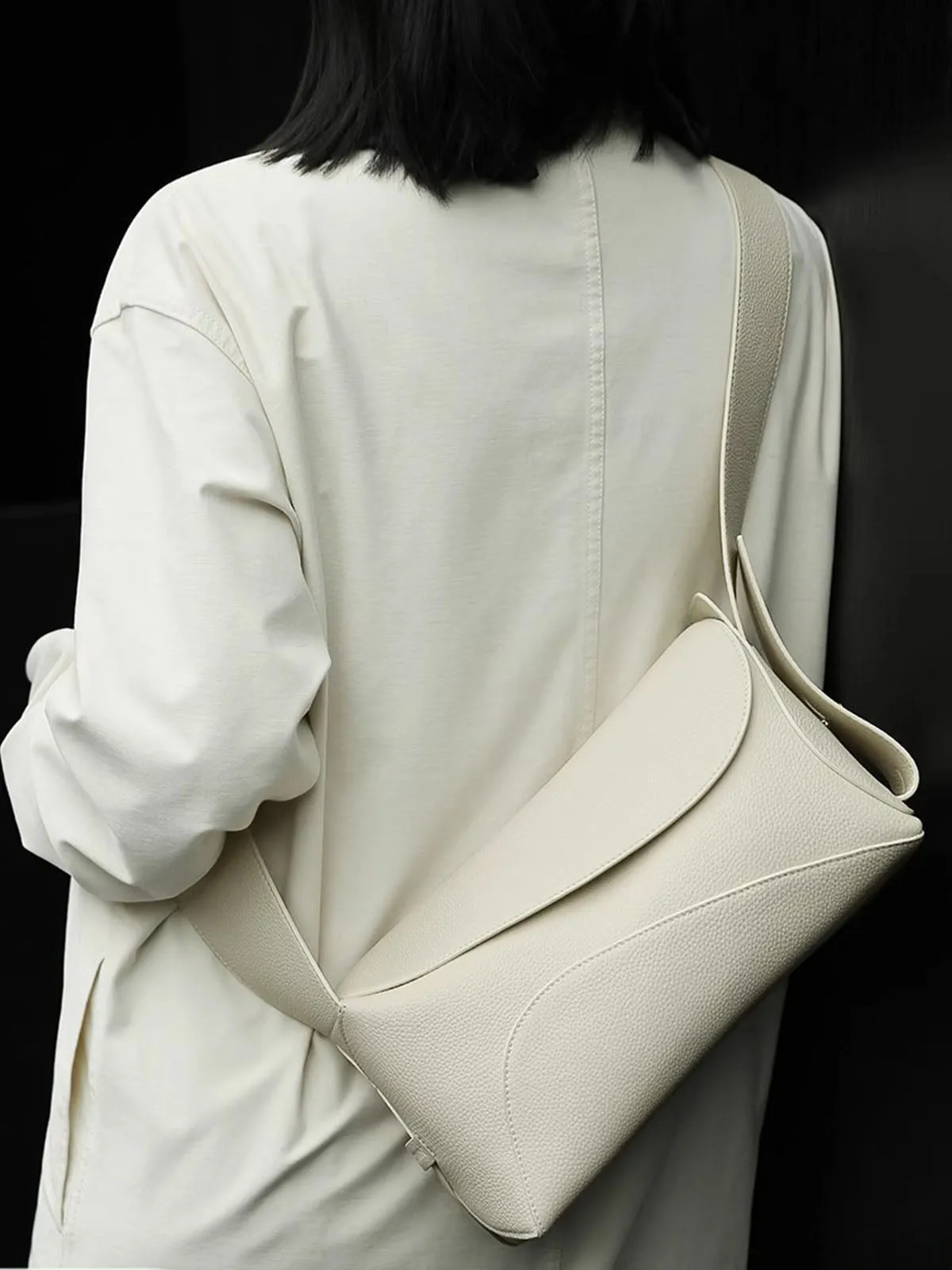 Chic Cowhide Hobo Bag Large Capacity Shoulder Bag