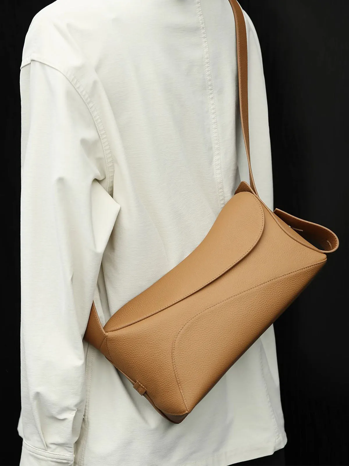 Chic Cowhide Hobo Bag Large Capacity Shoulder Bag