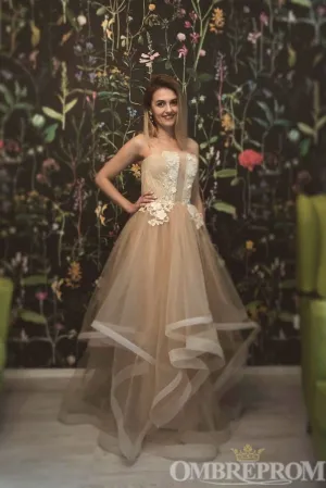 Chic Strapless A Line Tulle Prom Dresses with Ruffles