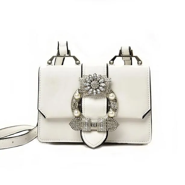 Miranda  Elegante Damenhandtasche mit Diamantschloss aus hochwertigem veganem Leder