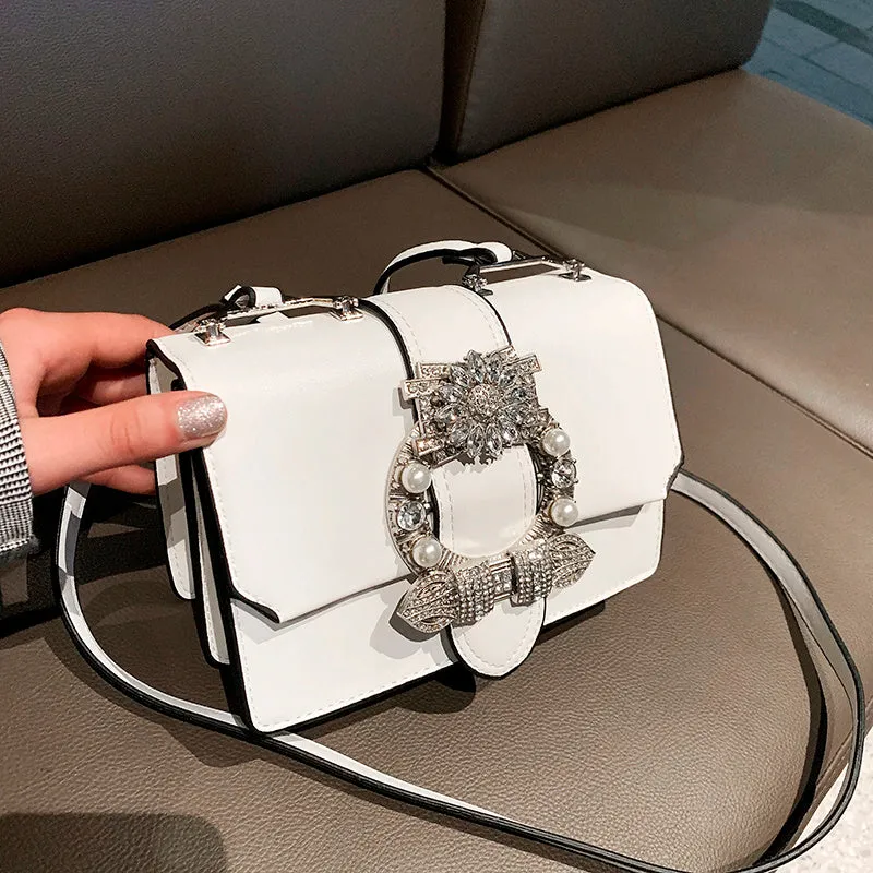 Miranda  Elegante Damenhandtasche mit Diamantschloss aus hochwertigem veganem Leder