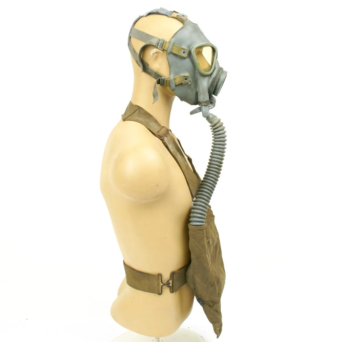 Original U.S. WWII M3 Diaphragm Gas Mask with M1VA1 Bag