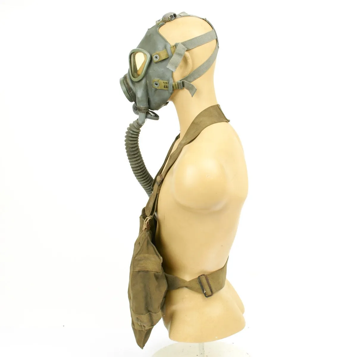 Original U.S. WWII M3 Diaphragm Gas Mask with M1VA1 Bag
