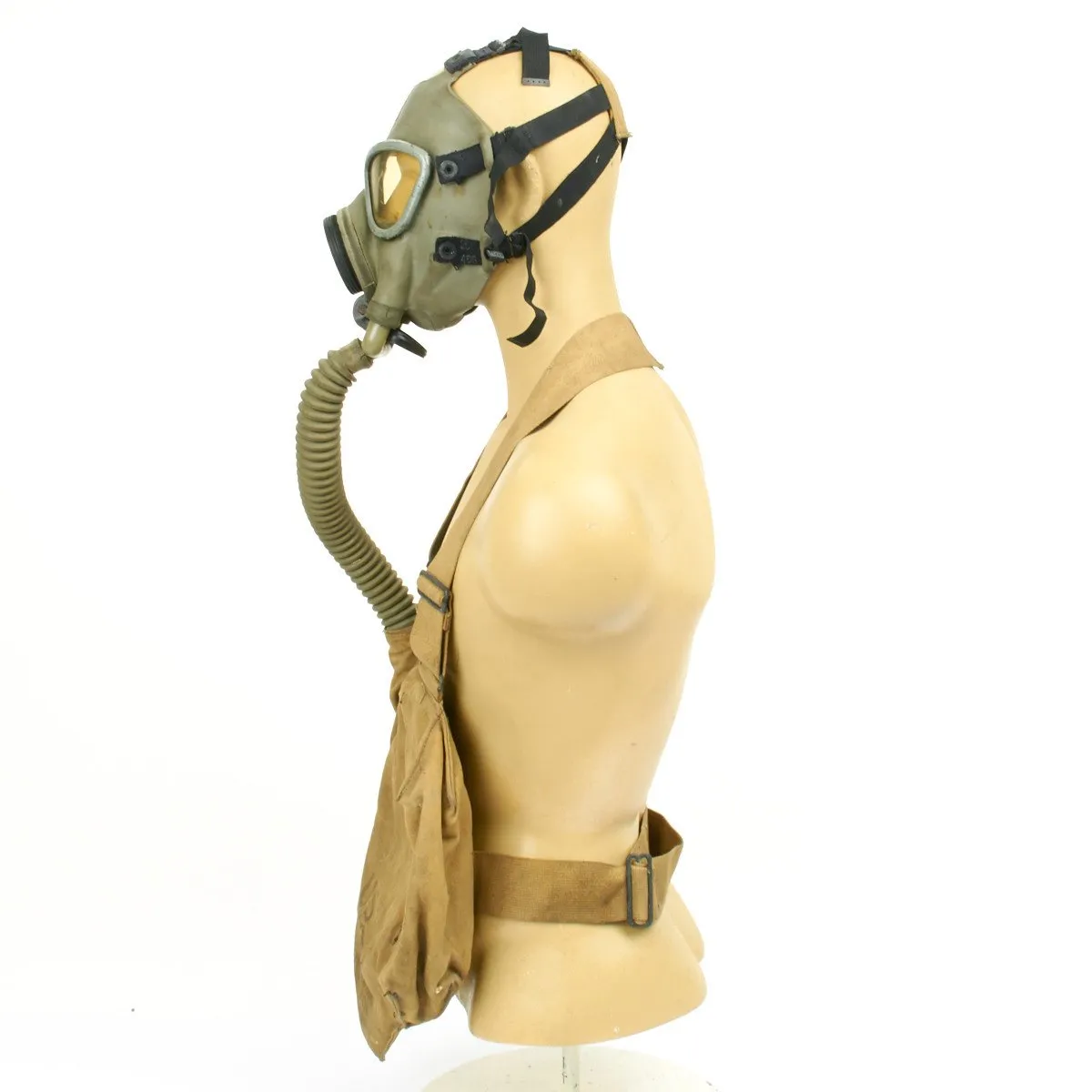 Original U.S. WWII M3 Diaphragm Gas Mask with M1VA1 Bag