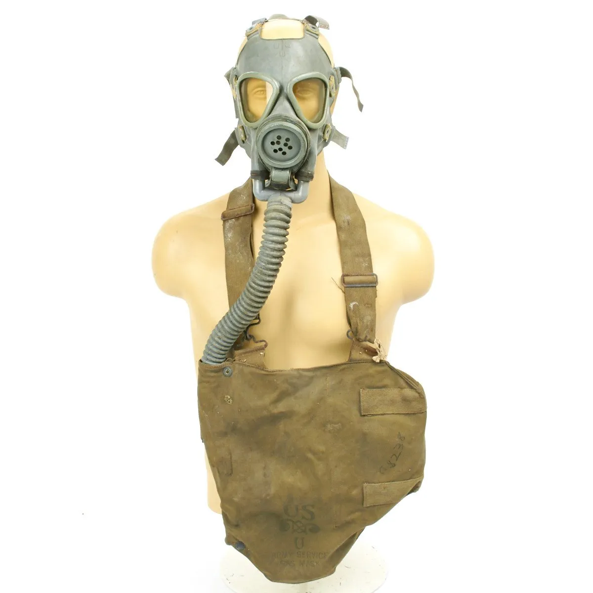 Original U.S. WWII M3 Diaphragm Gas Mask with M1VA1 Bag