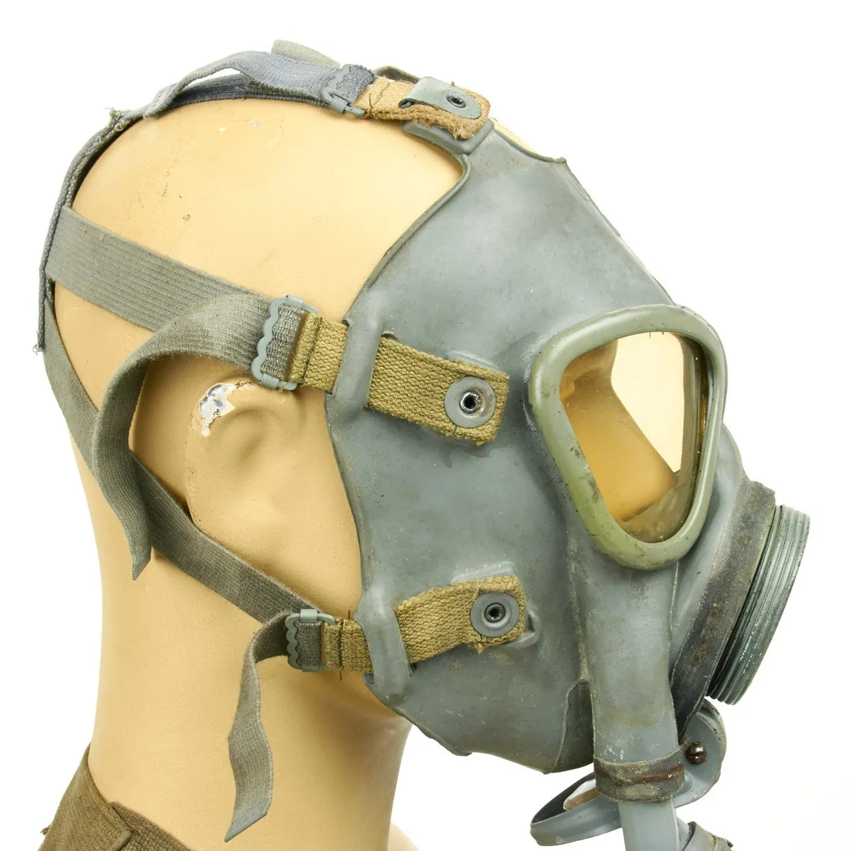 Original U.S. WWII M3 Diaphragm Gas Mask with M1VA1 Bag